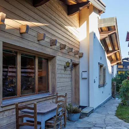 Chalet Le Bouquetin By Interhome