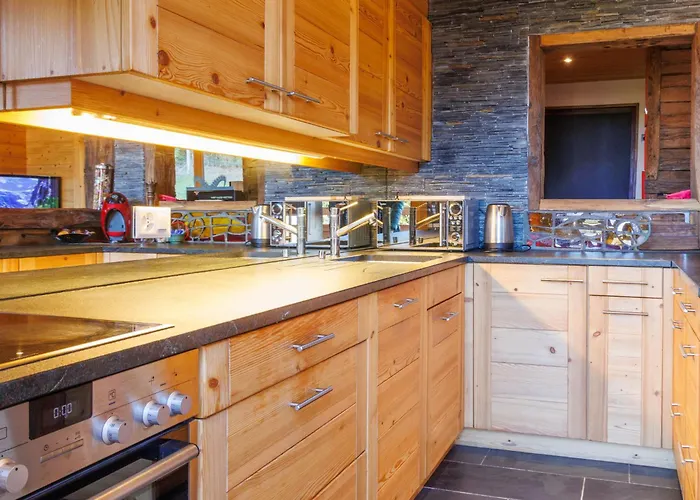 Chalet Le Bouquetin By Interhome *